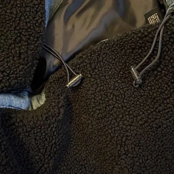 New Tommy Hilfiger Tommy Jeans Denim Sherpa Puffer Jacket - Picture 10 of 12